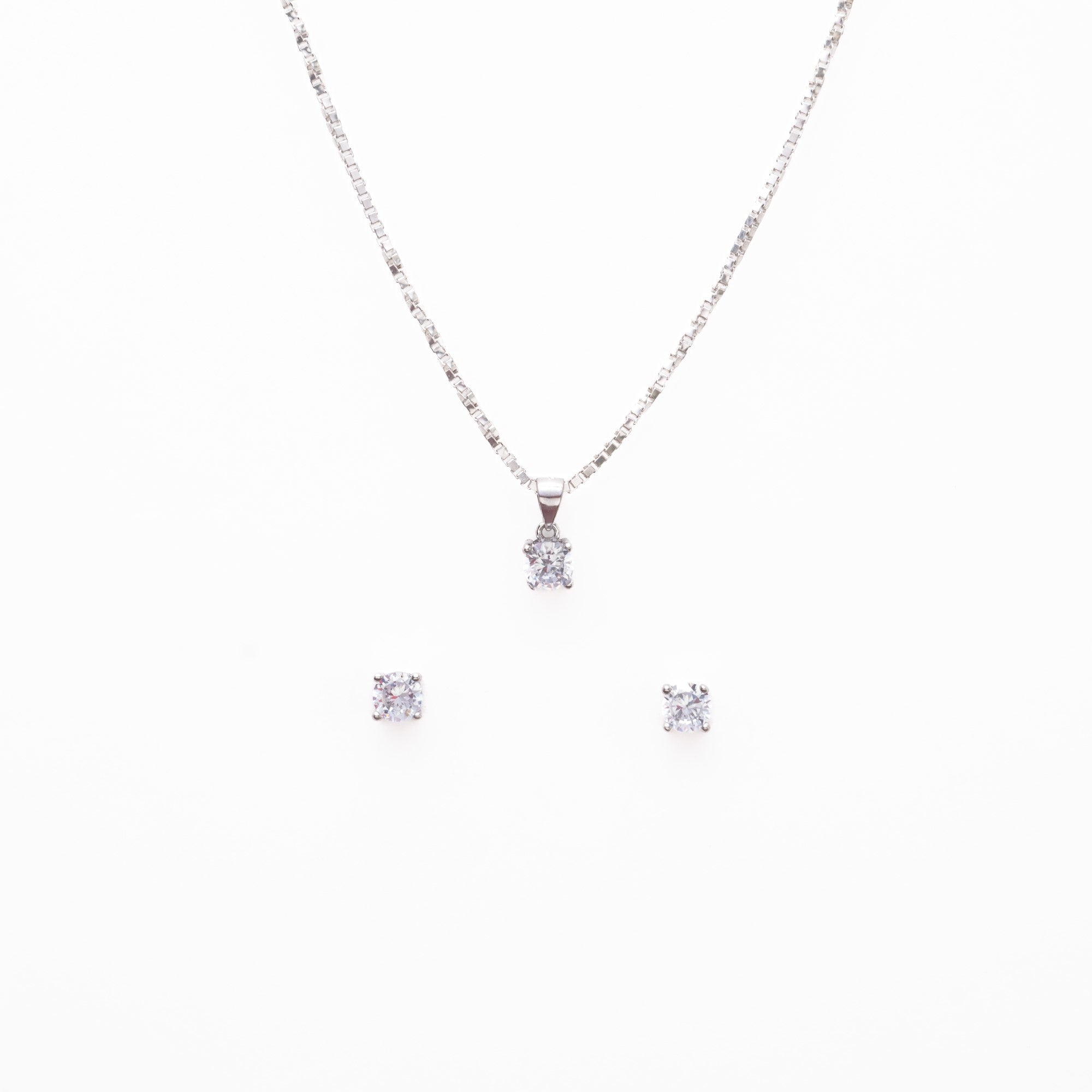 Real Silver Set Chain Pendant and Earrings with Finely Cut Stones for Women