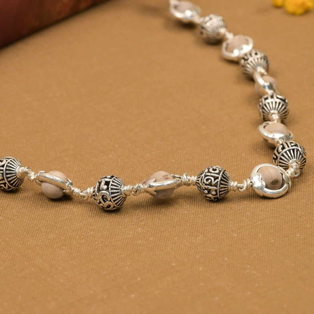Tulsi Capping With Om Namah Shivay Silver Beads Mala