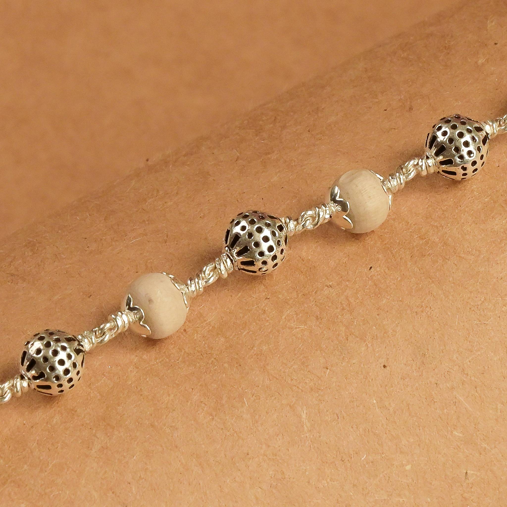 Tulsi With Round Silver Beads Bracelet
