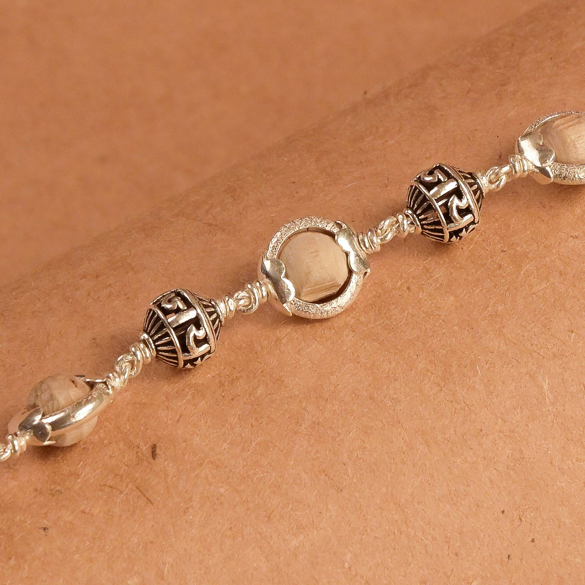 Tulsi Capping With Jay Shree Ram Bracelet