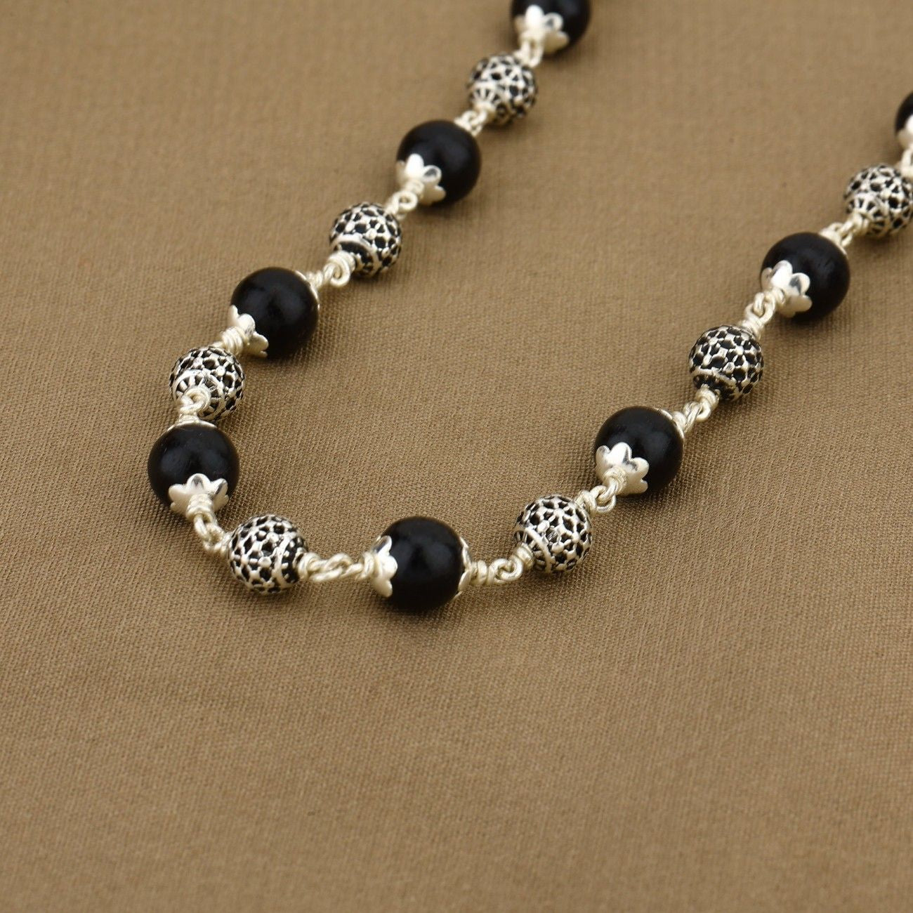 Karungali Silver Mala (Round Beads)