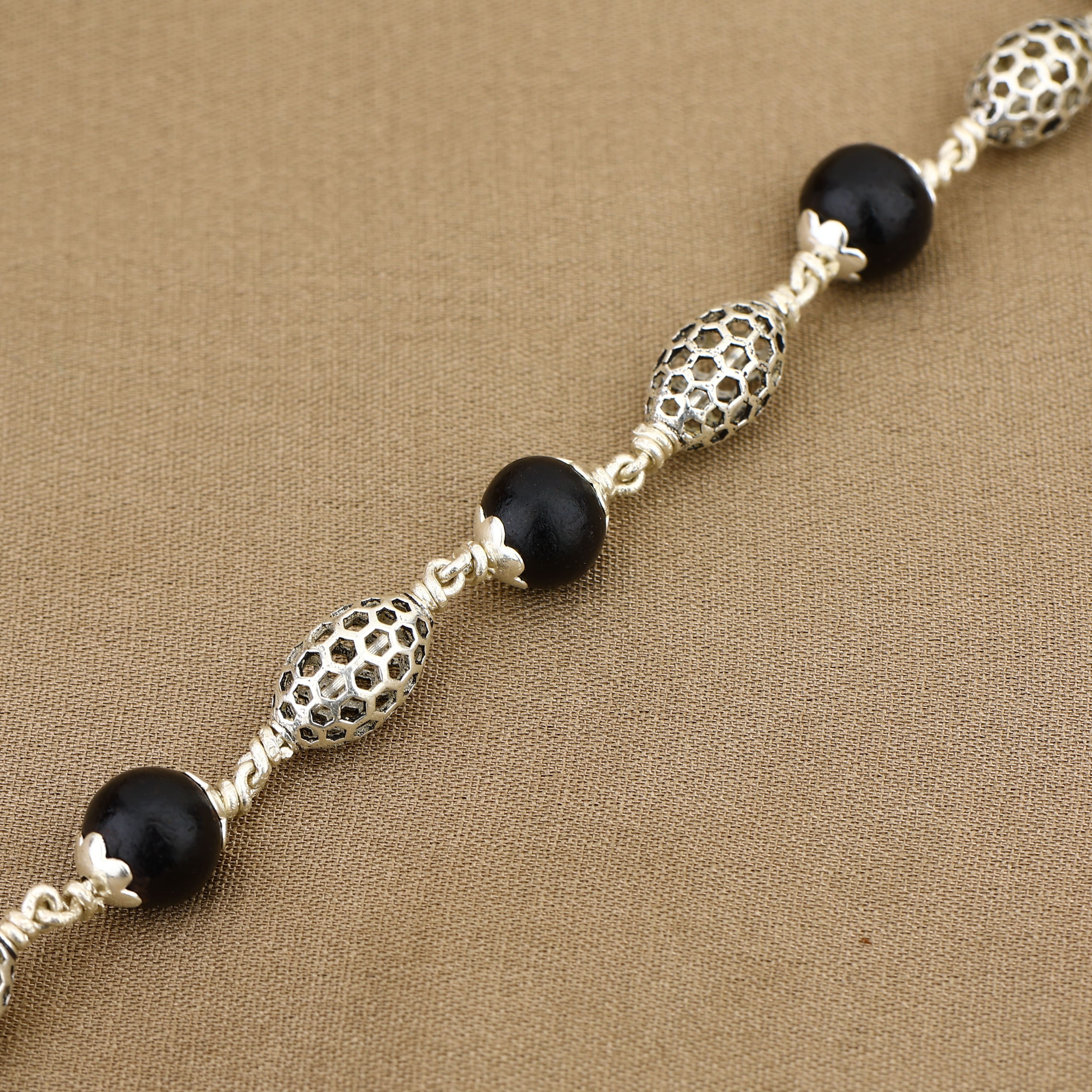 Karungali with Hollow Oval Silver Bracelet