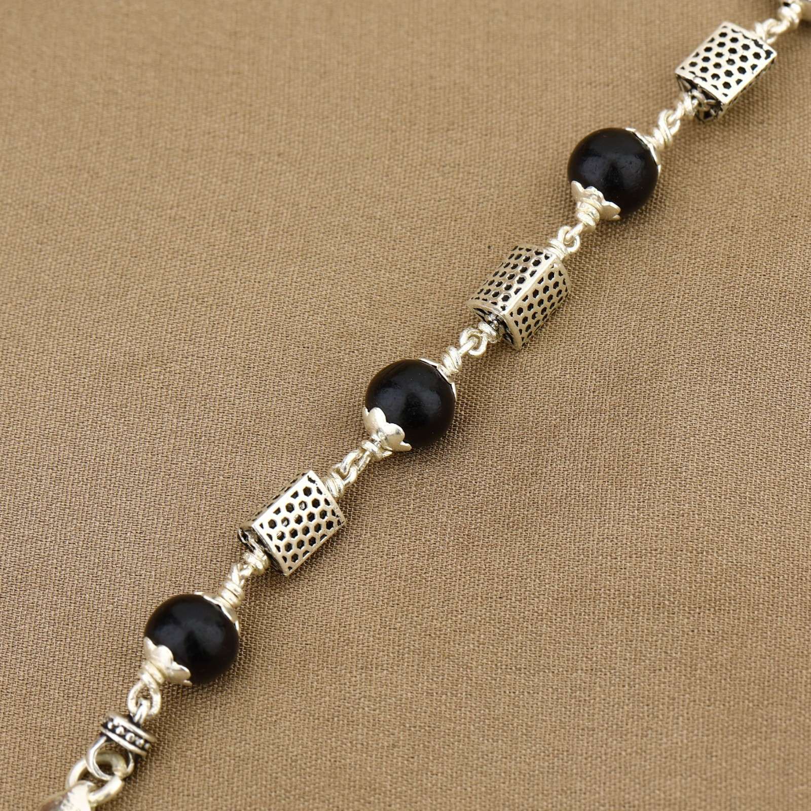 Karungali with Triangle Beads Silver Bracelet